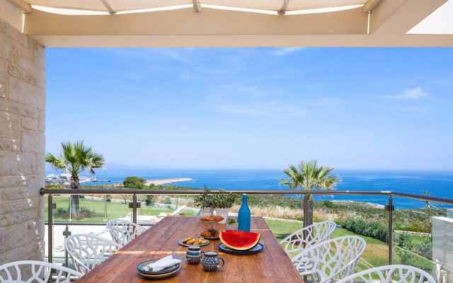 Villa Elias