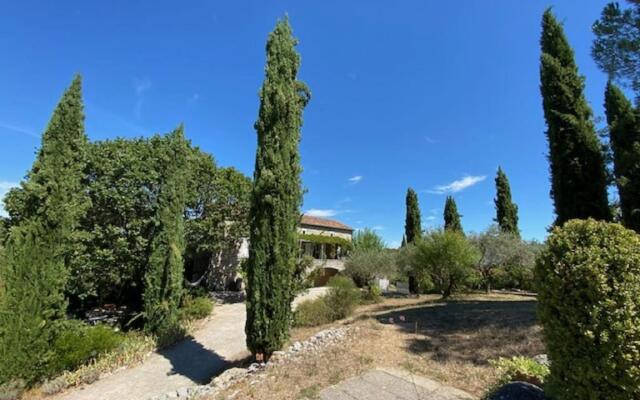 Attractive Villa in Banne with Private Swimming Pool