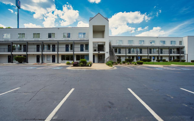 Super 8 Augusta