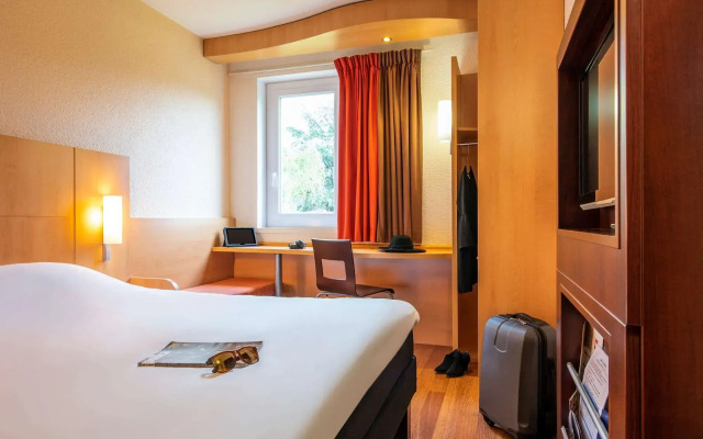 ibis Nuits Saint Georges