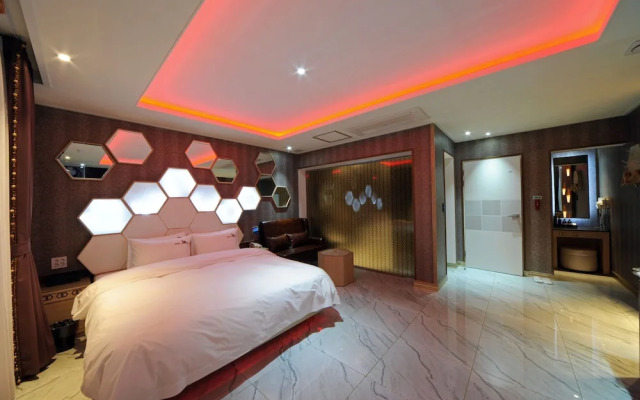 Biz Hotel
