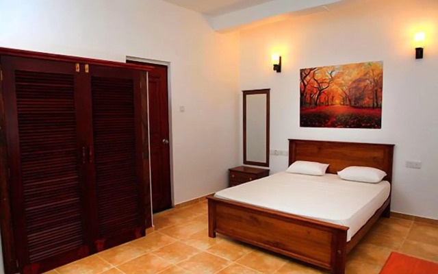 Roy Villa Beach Hotel