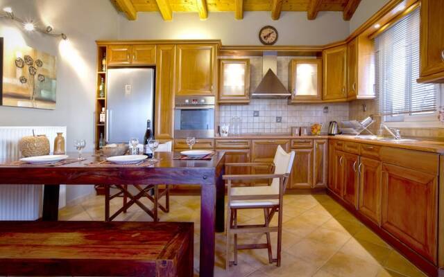 Villa Caramel