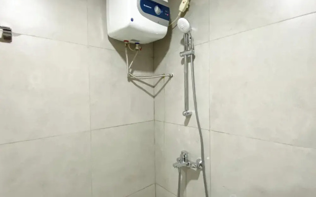 Homey And Warm Studio Pollux Chadstone Apartment