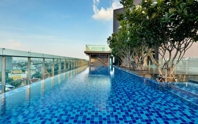 Civic Horizon Hotel & Residence