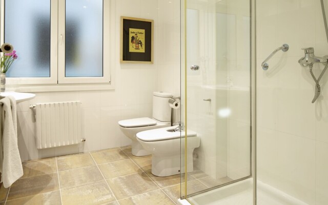 Mirakruz H Apartment by FeelFree Rentals