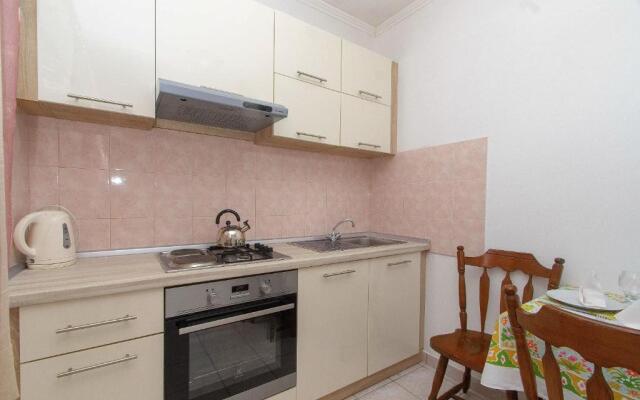 House Green Side Sunset