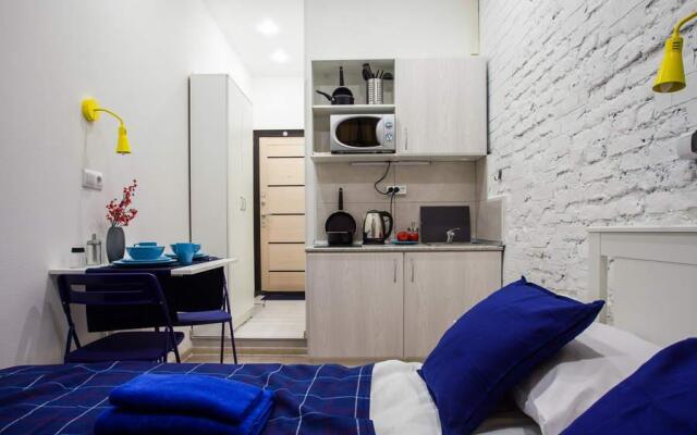 Guests Love on Rubinsteina