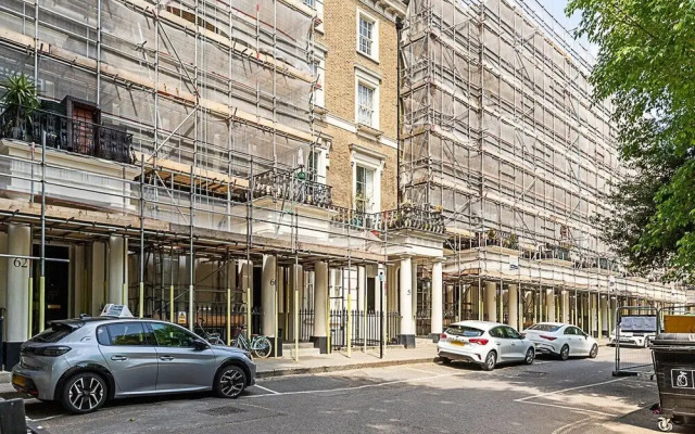 Stylish Bayswater Flat With Outdoor Space