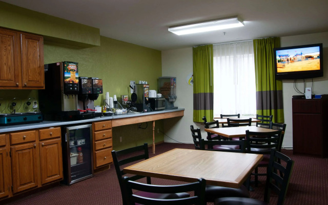 Super 8 by Wyndham Arkansas City KS