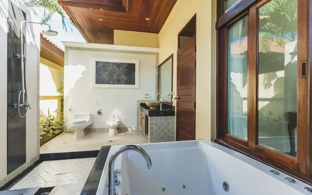 Villa in Bangtao in Les Palmares Villa 8