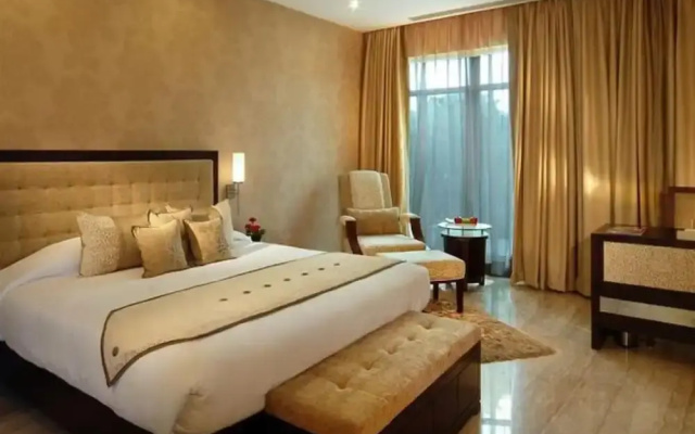 Royal Residence on Iffco Chowk