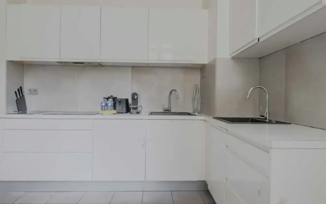 Spacious Apartment - 5br/12p - Chaillot