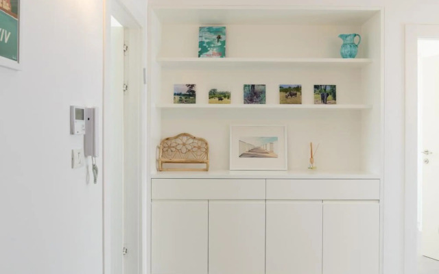 New 4BR Penthouse steps to the beach by HolyGuest