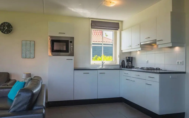 Nice Holiday Home With Sauna, 15 km From Alkmaar