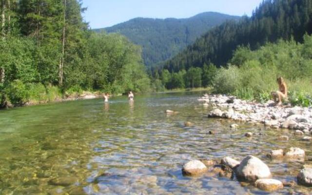 Turistična Kmetija Zgornji Zavratnik