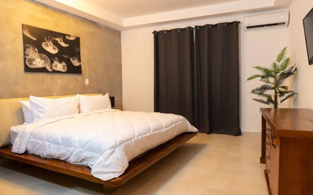 MARINN Tropical Vibes Hotel