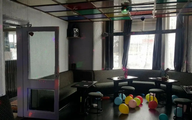 The Smuggler's Rest Hotel