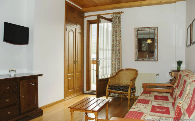 Hotel Y Apartamentos San Marsial