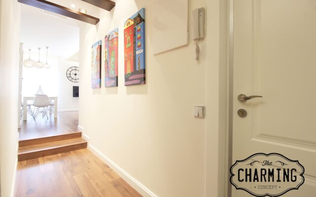 Charming Exclusive La Latina