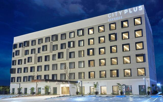 City Express Plus by Marriott Mazatlán