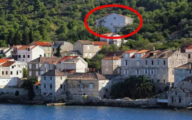 Apartments by the sea Vis - 2470