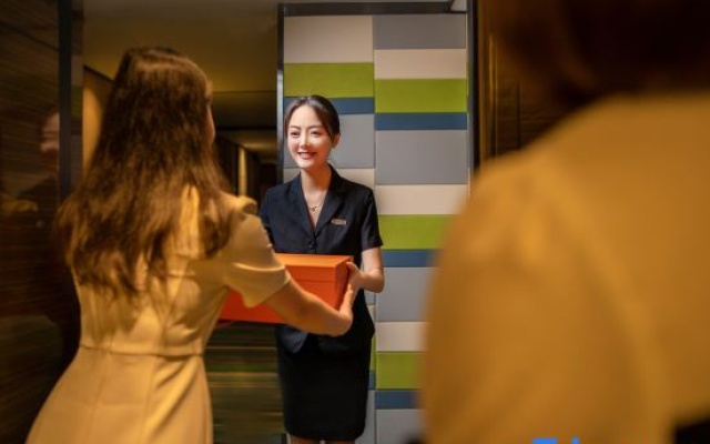 Great Wall Holiay Inn (Yichang Three Gorges Wuyue Plaza Yiling Wanda stored) – People – Yichang