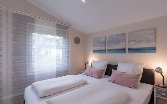 Cozy Holiday Home With Garden