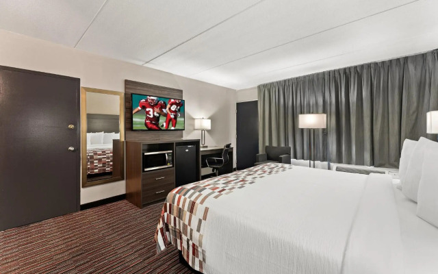 Red Roof Inn Reading