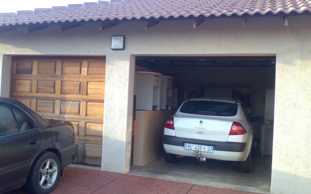 Fourie Street Guesthouse