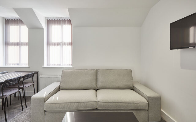 Host   Stay   Apartment 6  Loftus