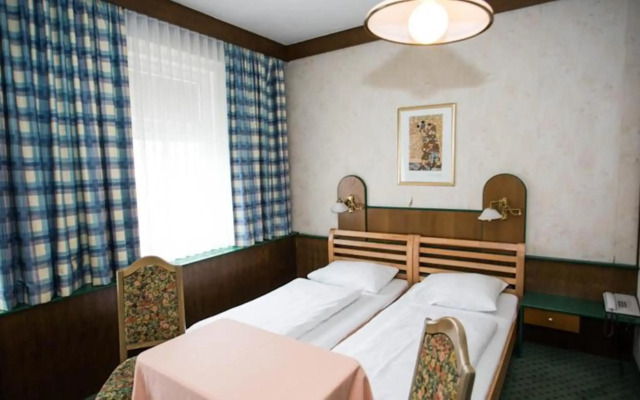 Hotel Hadrigan