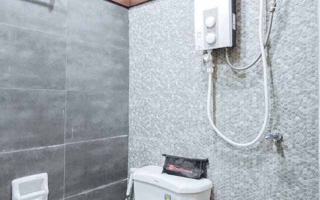 RedDoorz @ Caimito Drive Dampas