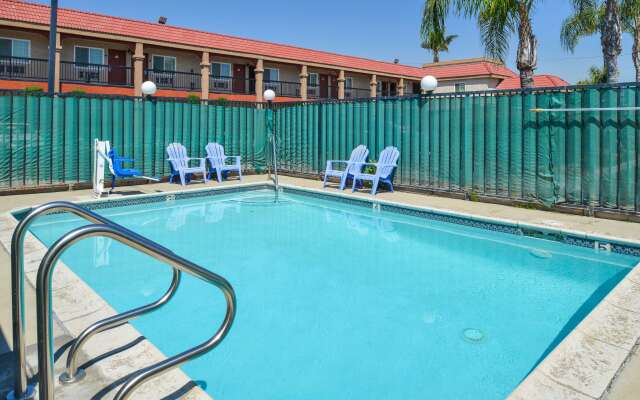 Americas Best Value Inn Rialto