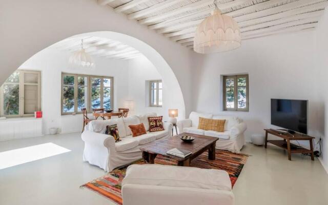 Villa Thalia - 4 BDRM - Mykonos Town in 200m - MG Villas