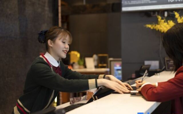 James Joyce Coffetel (Zhanjiang Wanda Plaza Huaduhui)