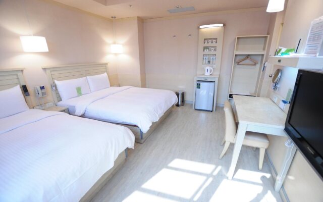 Royal Group Hotel  Xiong Zhong  Branch