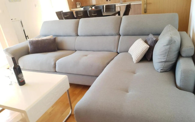 Apartment Tomo