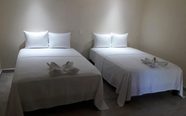 Hotel Ashly Loma Larga