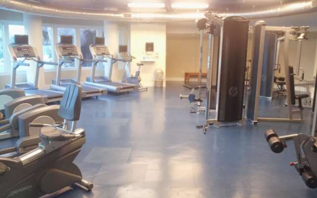 Waterscape 1 Bedroom Apartment by BnD