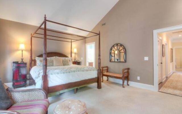 215 Glen Abbey