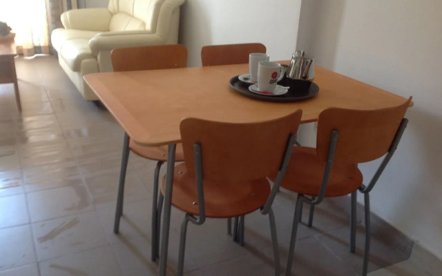 Alecos Hotel Apartments