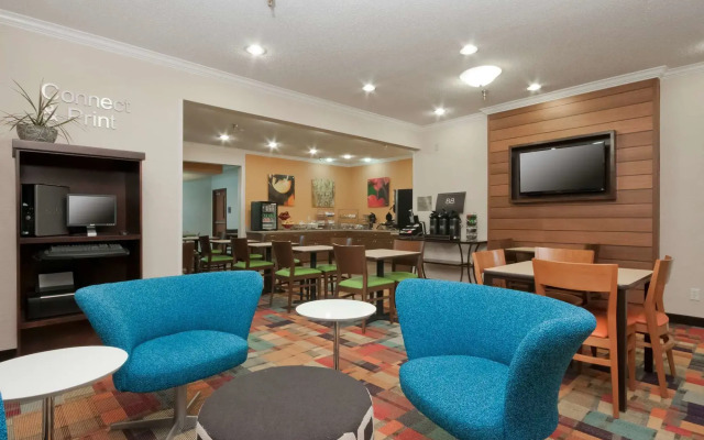 AmericInn by Wyndham Minot