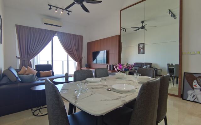 Attic Home Melaka Silverscape Residence