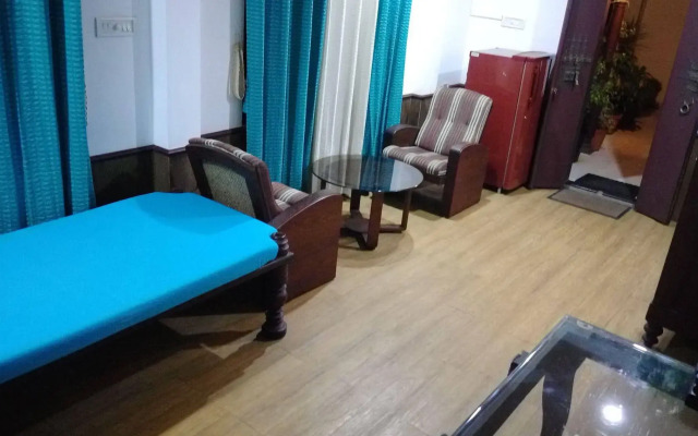 Reds Residency - Homestay