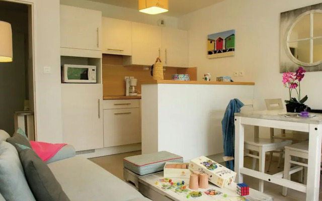 Modern Apartment Near the Relais Thalasso Thermes spa