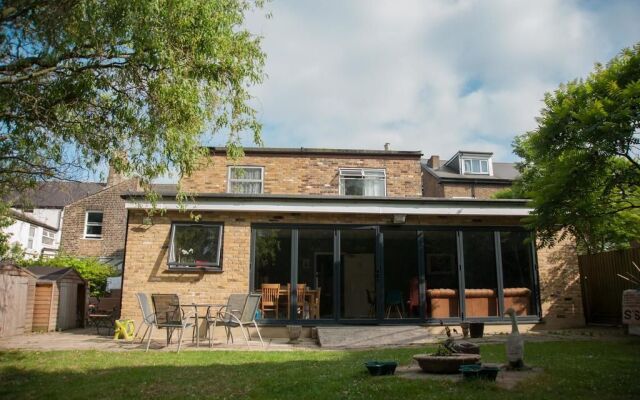 Manor House London