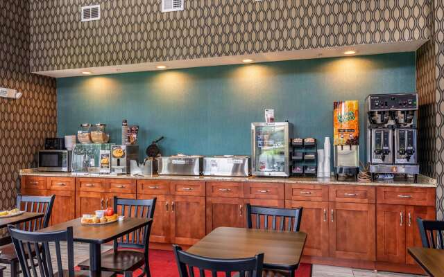 Rodeway Inn & Suites Ithaca South