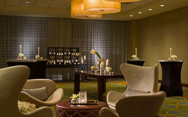 Renaissance Las Vegas Hotel