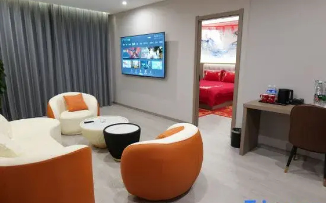 Qiyue Boutique Hotel (Lanyue Rose Garden)